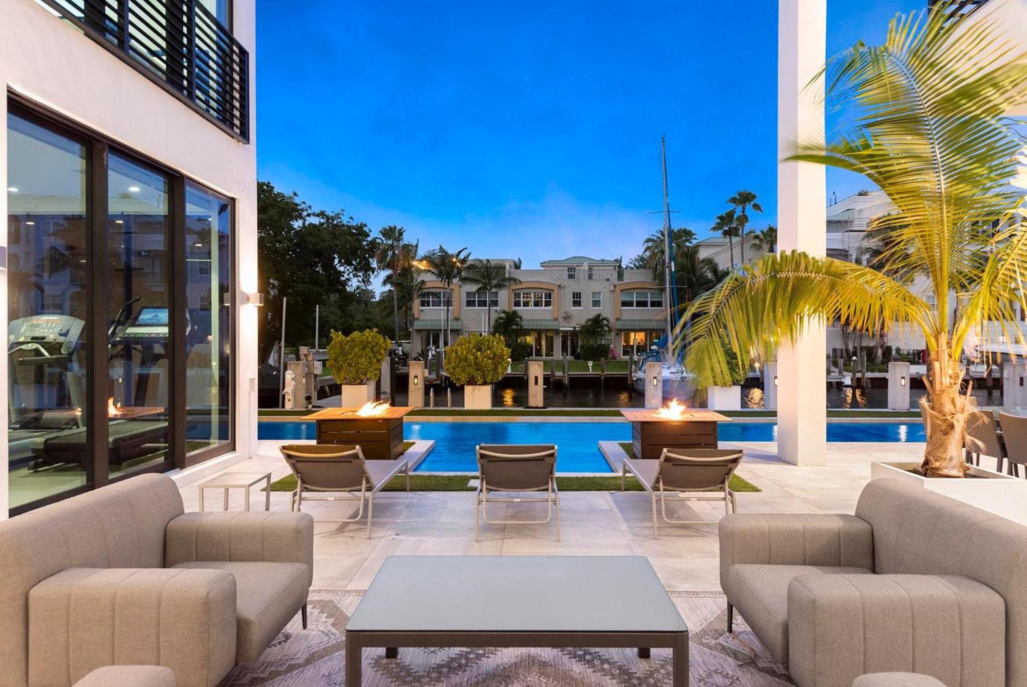 Boardwalk Mansion Villa Fort Lauderdale Exterior photo